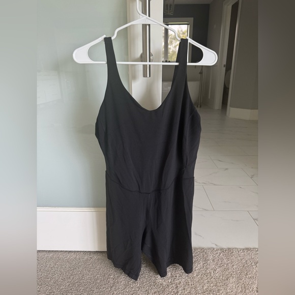 lululemon Align™ Bodysuit 6" with built in shelf bra. Black.  Size 10. - Picture 5 of 6
